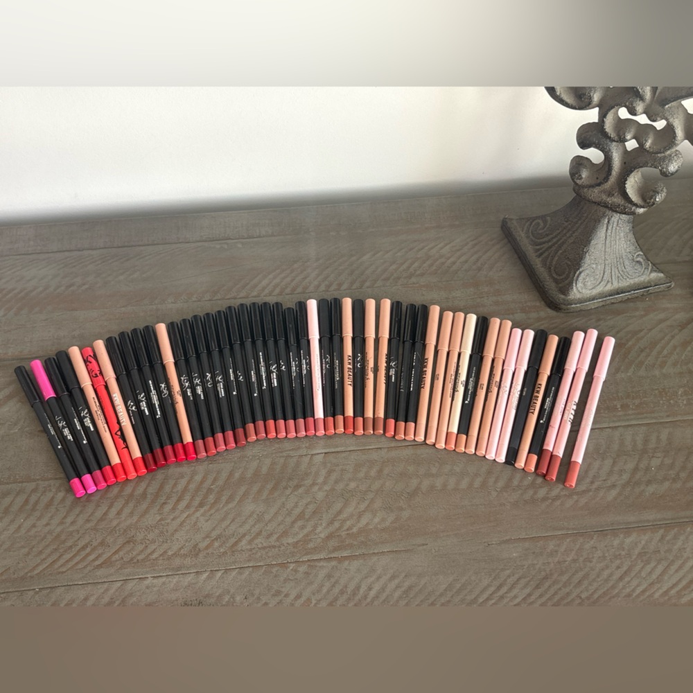 Kylie Cosmetics/KKW Beauty Lip Liner Collection (50!!) - Picture 4 of 8